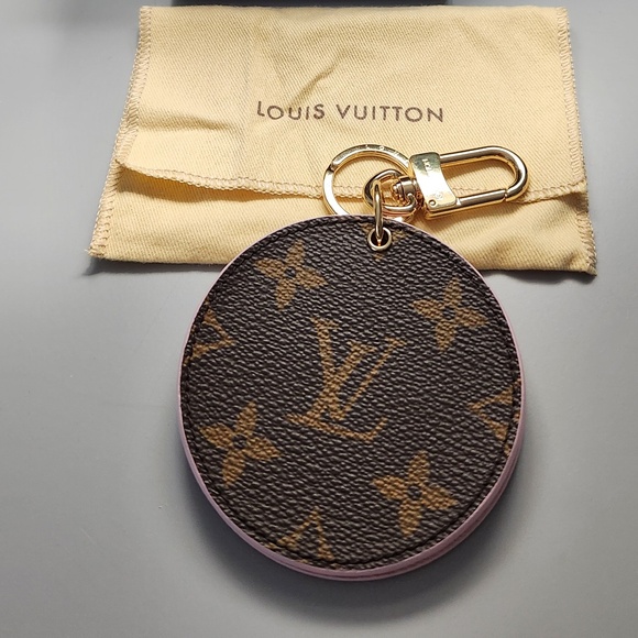 Louis Vuitton Bag Charm - Picture 6 of 7